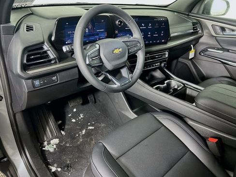 New 2026 Chevrolet Traverse LT w/ LPO, Floor Liner Package image 9