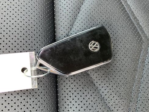 Used 2024 Volkswagen Atlas SE image 38