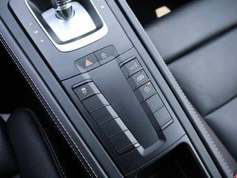 Used 2024 Porsche 718 Cayman RWD image 22