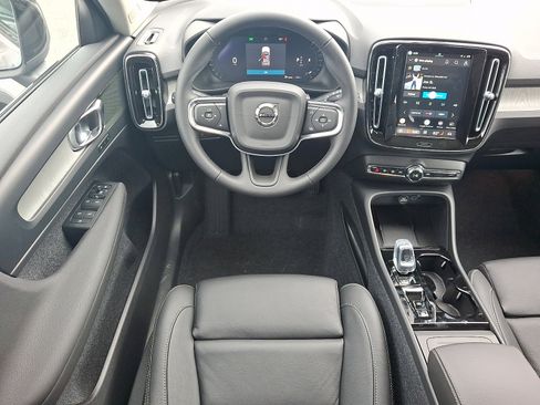 New 2026 Volvo XC40 B5 Plus w/ Climate Package AWD/4WD image 8