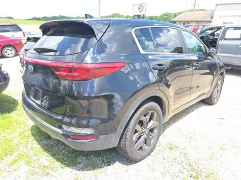 Certified 2022 Kia Sportage LX w/ LX FWD Value Edition Package image 3