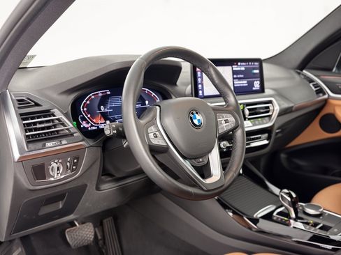 Certified 2024 BMW X3 sDrive30i w/ Premium Package RWD image 4