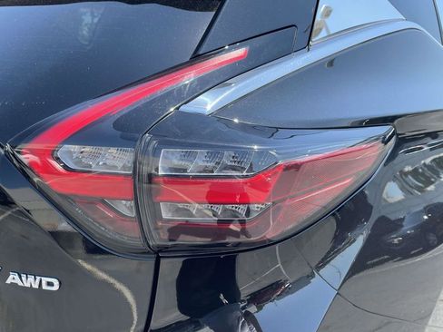 Used 2019 Nissan Murano SV w/ Premium Package AWD/4WD image 18