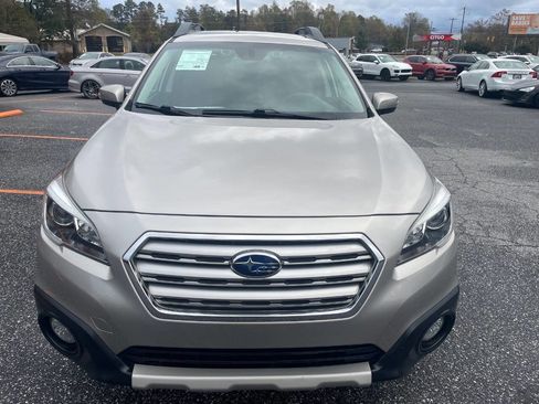 Used 2017 Subaru Outback 2.5i Limited image 6