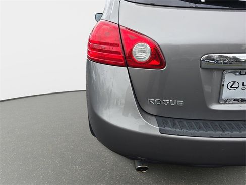 Used 2013 Nissan Rogue SL image 36