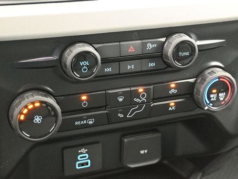 New 2026 Ford F250 XLT w/ FX4 Off-Road Package image 16