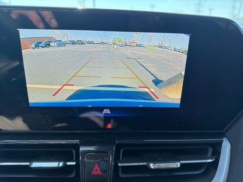 Used 2025 Chevrolet TrailBlazer LT AWD/4WD image 11