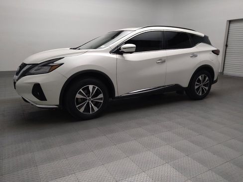 Used 2019 Nissan Murano SV w/ Premium Package image 2