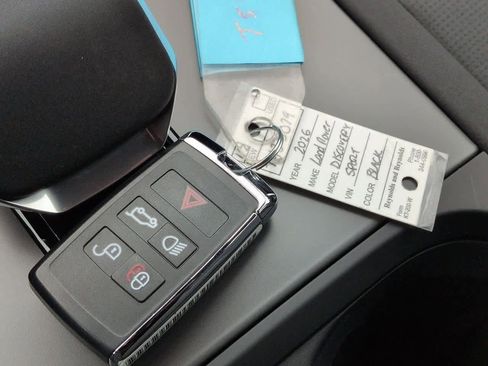 New 2026 Land Rover Discovery Sport Landmark image 36