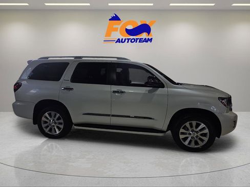 Certified 2019 Toyota Sequoia Platinum AWD/4WD image 5