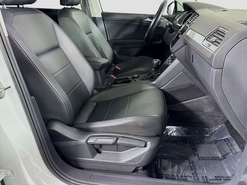 Used 2019 Volkswagen Tiguan SE AWD/4WD image 28