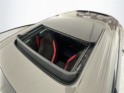 Used 2024 Lamborghini Urus S image 23