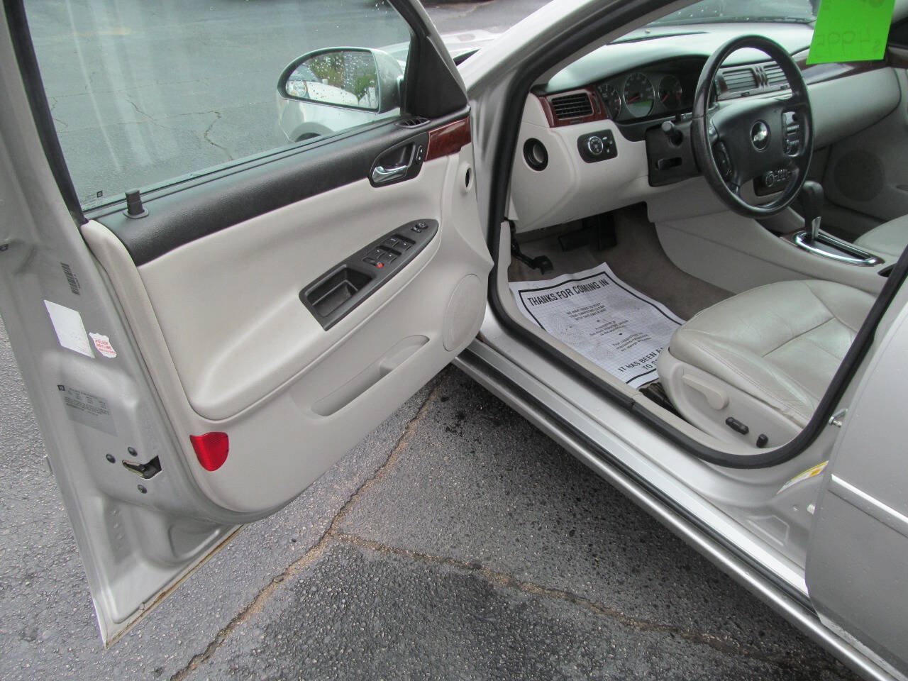 Used 2007 Chevrolet Impala LT FWD image 8