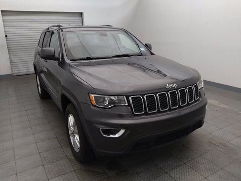 Used 2017 Jeep Grand Cherokee Laredo w/ Quick Order Package 2BE RWD image 14