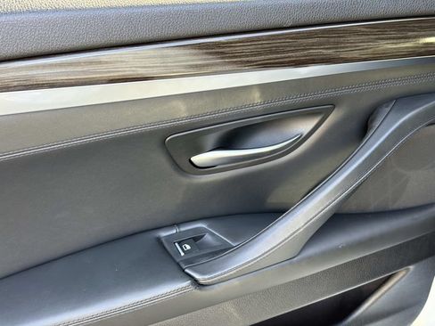 Used 2016 BMW 550i Sedan RWD image 13