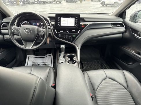Used 2024 Toyota Camry SE image 21