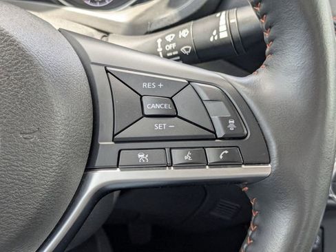 Used 2025 Nissan Sentra SR w/ SR Premium Package FWD image 32