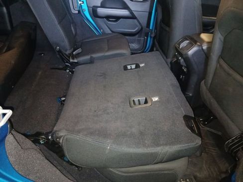 Used 2020 Jeep Wrangler Unlimited Sahara image 55