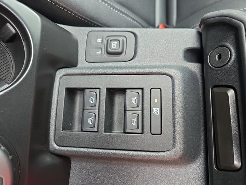 Used 2025 Ford Bronco Badlands AWD/4WD image 27