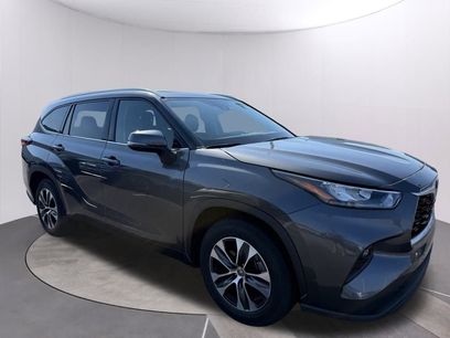 Used 2020 Toyota Highlander XLE