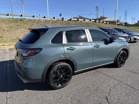 Certified 2024 Honda HR-V Sport image 10