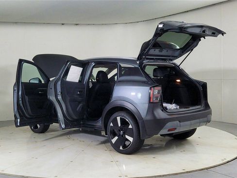 New 2026 Nissan Kicks SR w/ SR Premium Package image 11