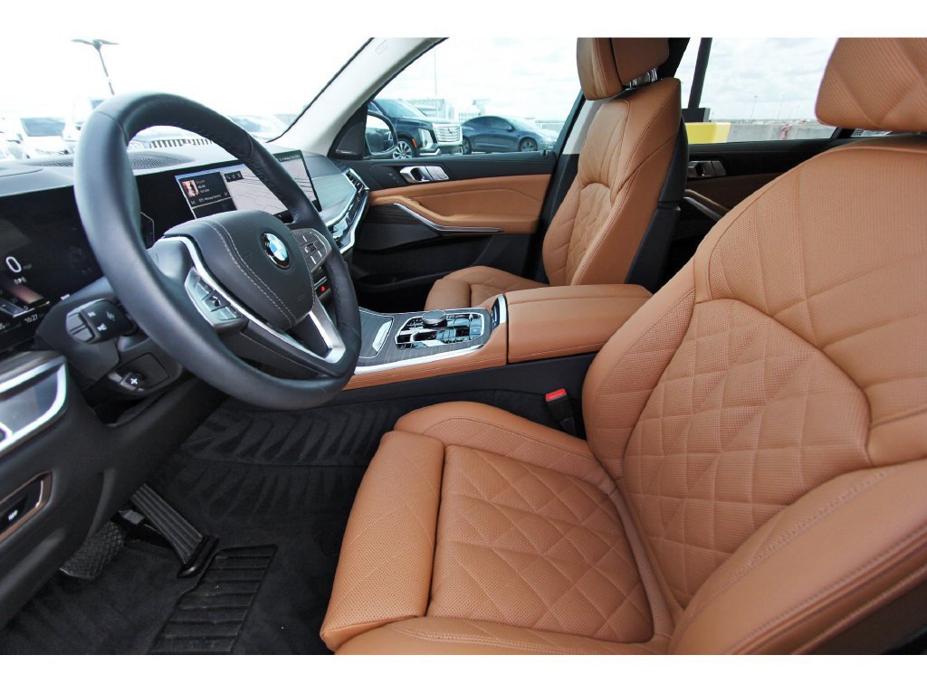 Used 2026 BMW X7 xDrive40i AWD/4WD image 6