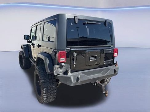 Used 2015 Jeep Wrangler Unlimited Rubicon w/ Dual Top Group image 9