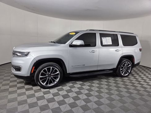 Used 2022 Jeep Wagoneer Series II w/ Premium Group I RWD image 9
