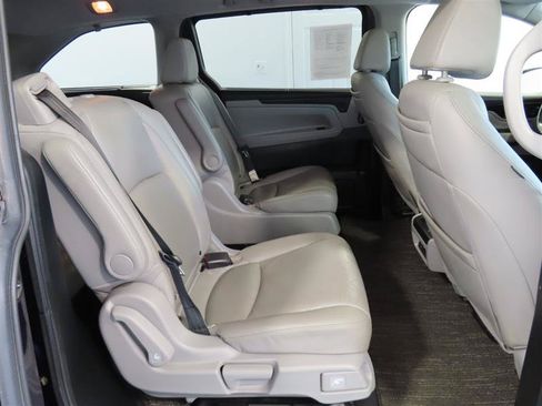 Used 2022 Honda Odyssey Touring image 36