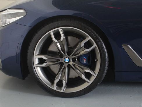 Used 2020 BMW M550i xDrive w/ Premium Package image 15