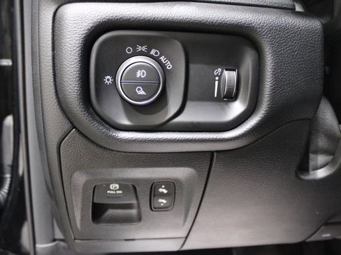 Used 2020 RAM 1500 Big Horn AWD/4WD image 41