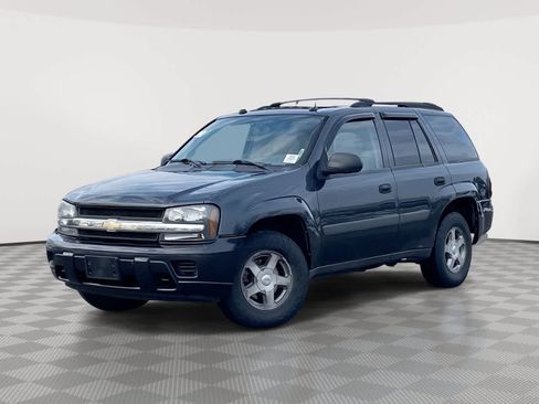 Used 2005 Chevrolet TrailBlazer LS image 1