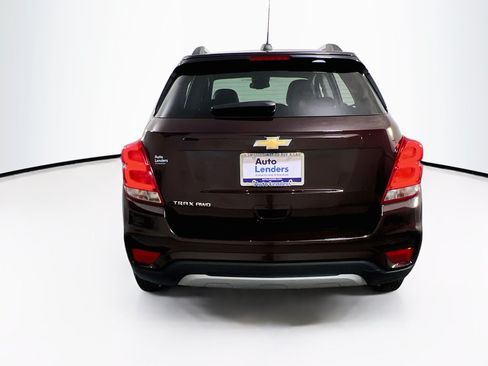 Used 2021 Chevrolet Trax LT w/ LT Convenience Package AWD/4WD image 6