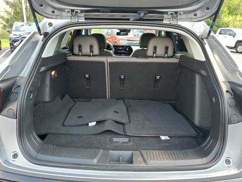 Used 2024 Chevrolet Trax ACTIV w/ Sunroof Package FWD image 28
