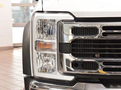 Used 2024 Ford F550 4x4 Crew Cab Super Duty w/ XLT Value Package image 6