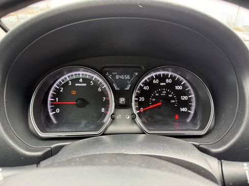 Used 2019 Nissan Versa SV image 22