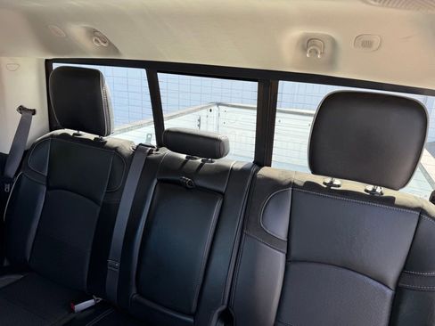 Used 2024 RAM 2500 Laramie w/ Safety Group image 21