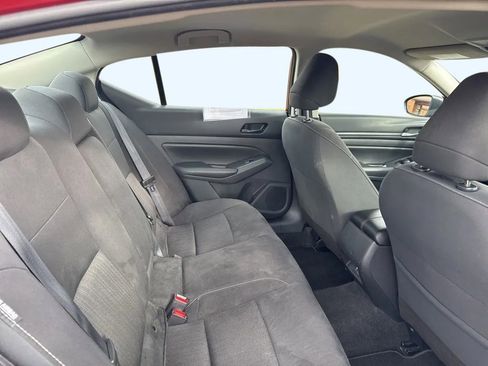 Used 2024 Nissan Altima 2.5 SV image 30