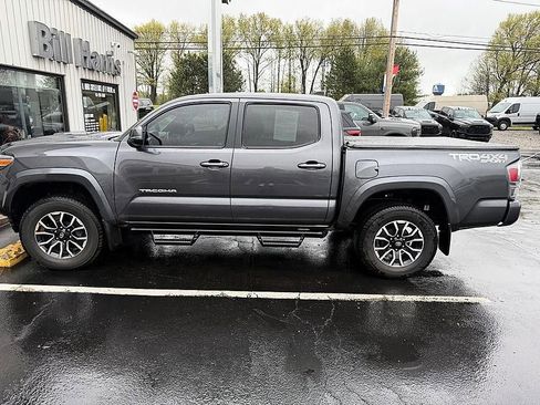 Used 2021 Toyota Tacoma TRD Sport w/ Technology Package AWD/4WD image 5
