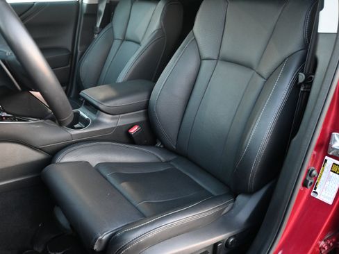 Used 2025 Subaru Outback Touring XT image 16