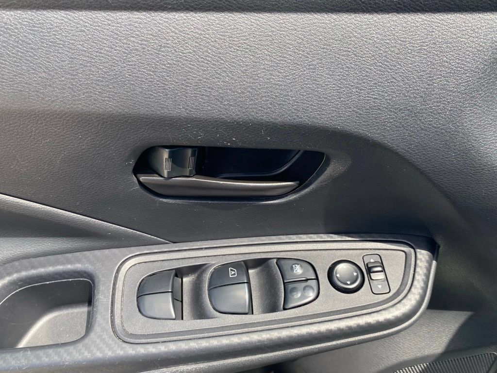 Used 2024 Nissan Versa S FWD image 20