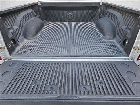 Used 2016 RAM 1500 Big Horn RWD image 6