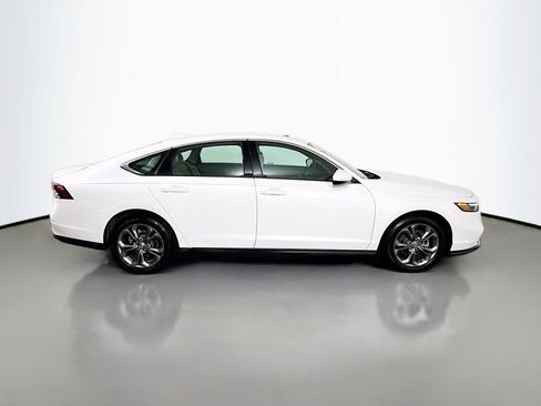 Certified 2024 Honda Accord EX image 7