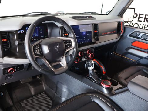Used 2023 Ford Bronco Badlands AWD/4WD image 2