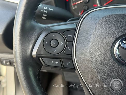 Used 2022 Toyota Corolla SE w/ Carpet Mat Package (TMS) image 17