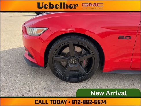 Used 2016 Ford Mustang GT w/ GT Performance Package RWD image 13