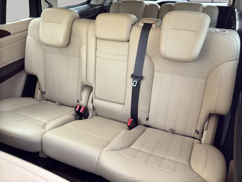 Used 2017 Mercedes-Benz GLS 450 4MATIC image 13