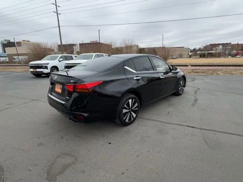 Used 2020 Nissan Altima 2.5 SV image 8