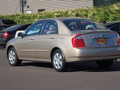 Used 2005 Kia Spectra EX FWD image 7